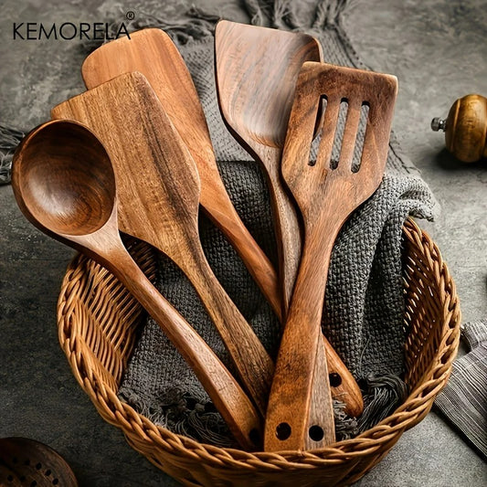 11 PIECE WOODEN KITCHENWARE